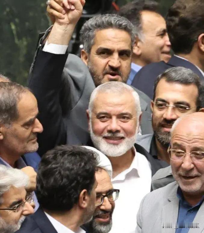 杰哈德领导人死里逃生。在哈尼亚被袭击之前，他和杰哈德领导人一起与哈梅内伊会谈，会