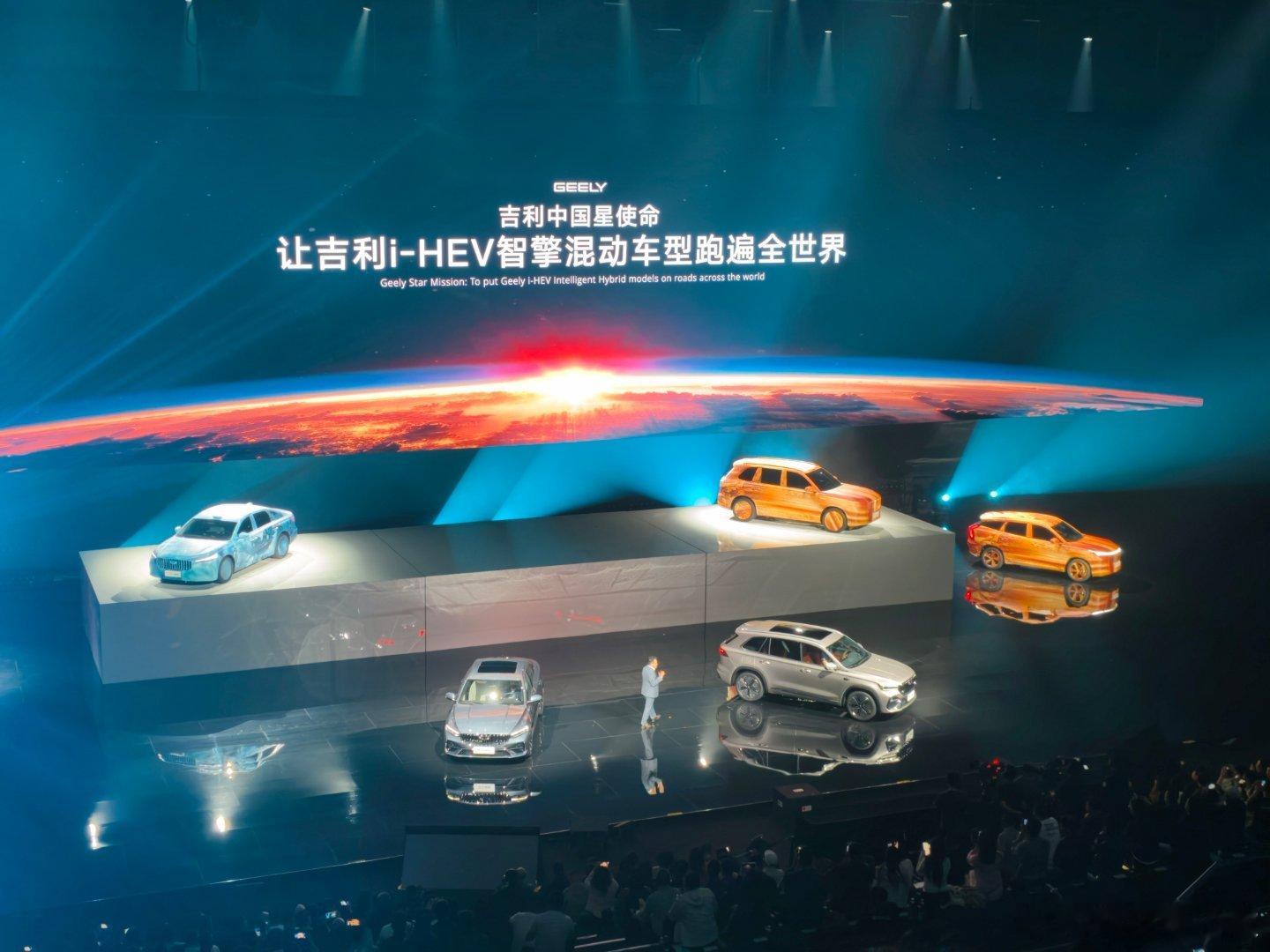 油价六连涨换油混还是继续扛92号油直奔9块，开车成本肉眼可见上涨，一年1.5万公