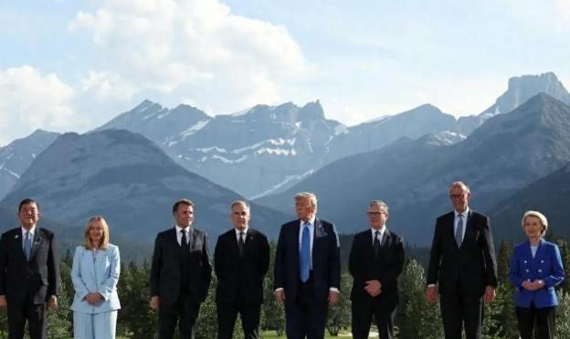 俄罗斯 警告中国！如果中国只盯着眼前的 日本 反制，那还没开打就输一半了。之所以