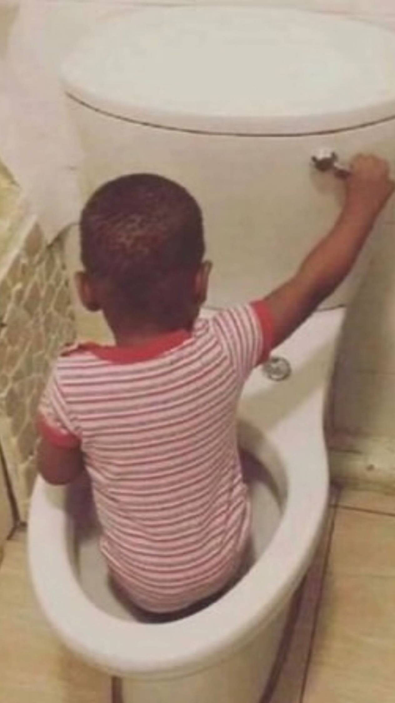 赛后杰伦威廉姆斯的大小号分别晒照一张雷霆vs热火热火战胜雷霆雷霆