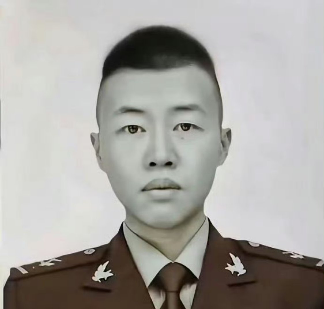 西部陆军战士周松，于2023年2月15日在执行任务中不幸牺牲，时年仅26岁。祖国