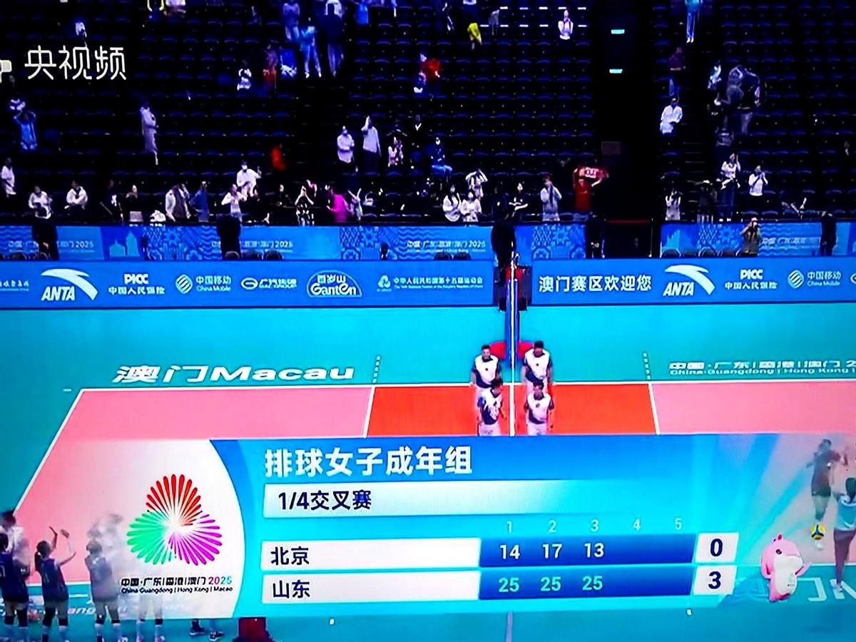 比赛现场的金烨被拦成了焦点，也让人不禁思考：关键时刻，球员的状态到底有多重要？