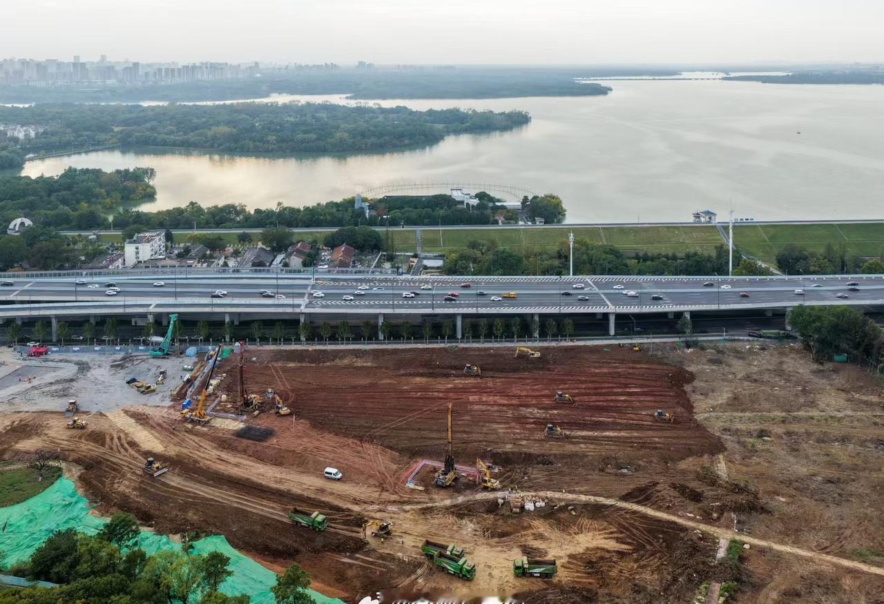 下穿水库，北二环西延动工
合肥大建设
王牌