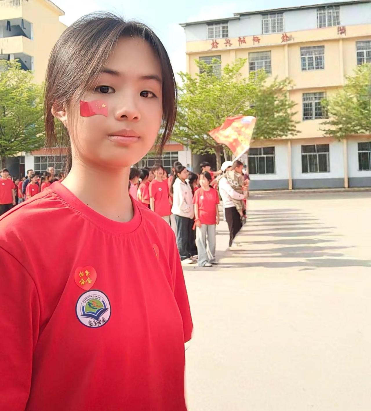 再过几个钟就开启中考了㊗️我小女儿和侄女俩表 2026年中考笔下生辉！逢考必过！