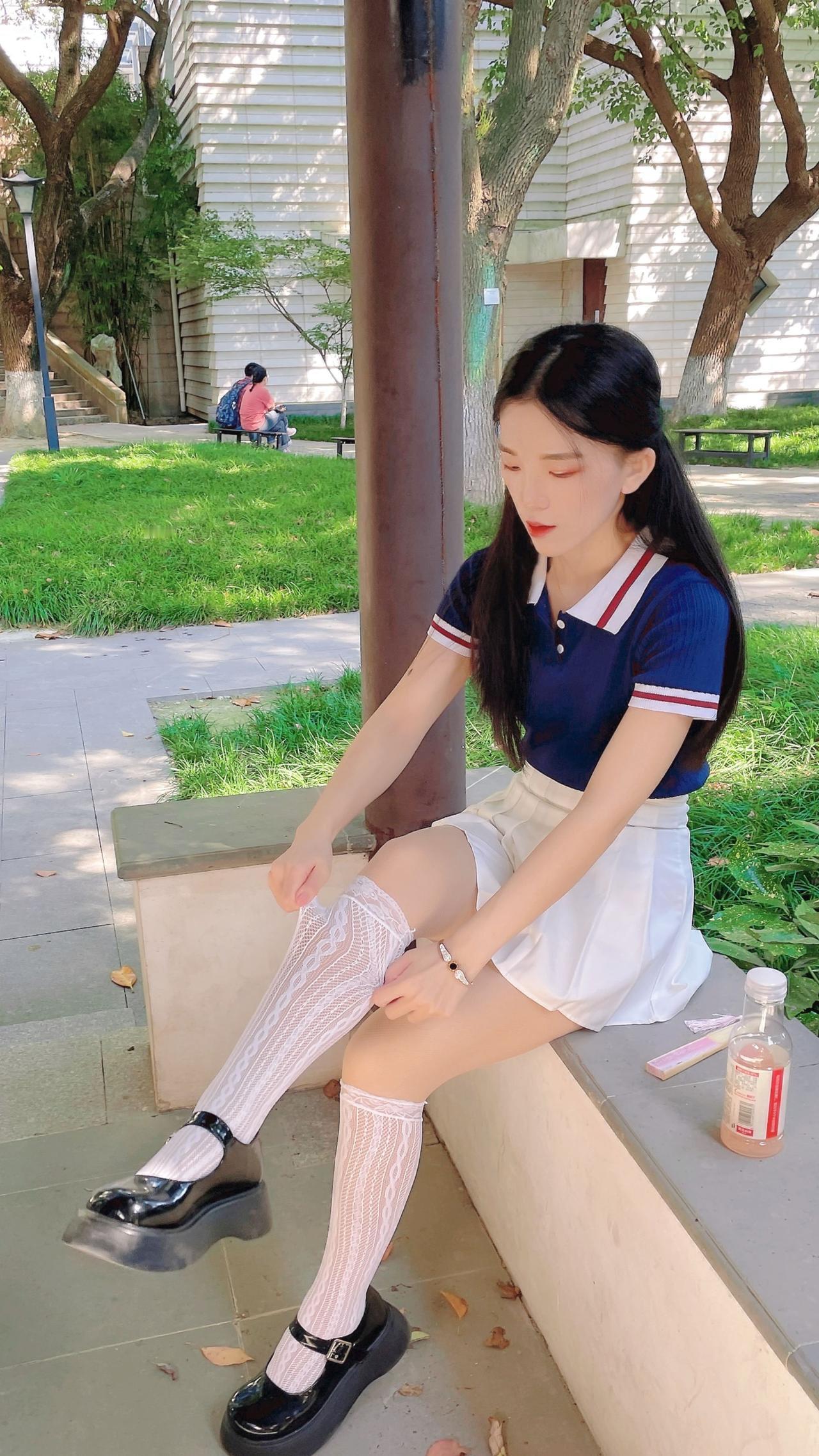 种草激励计划 蕾丝袜 ootd穿搭 美女 小腿袜