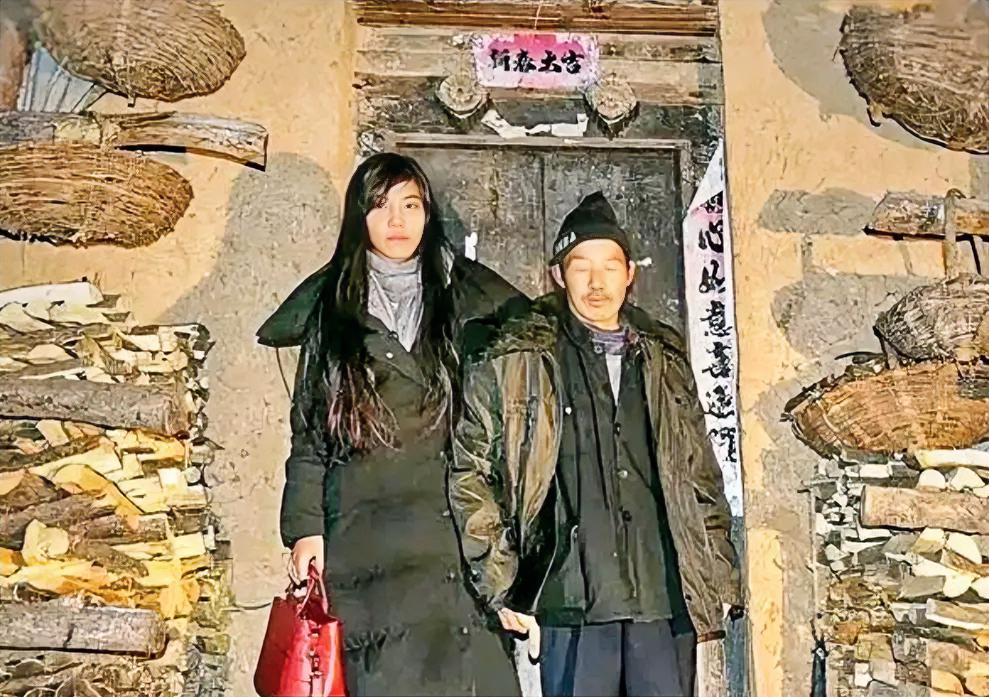 相隔千里的双向牵挂！浙江女孩5岁寄养陕西农户6年，成年后偷偷全网寻养父母，看哭无