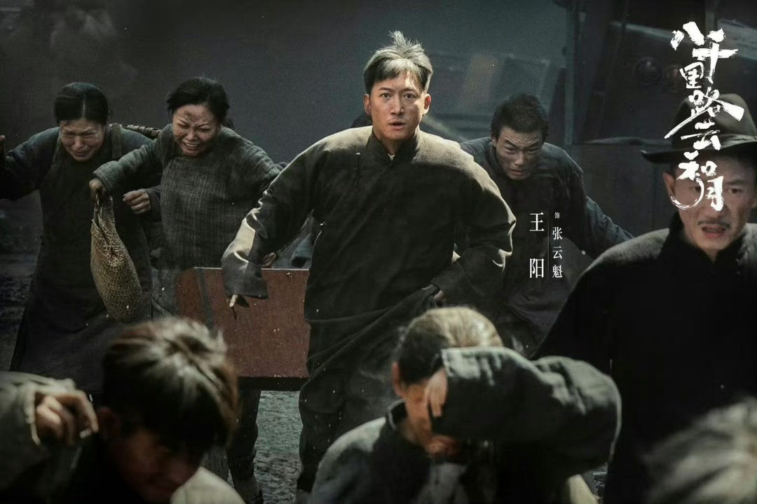 内娱嘴亲烂了都拍不出这样汹涌的爱意 觉醒年代的导演真的很会拍，内娱你有这样的剧出