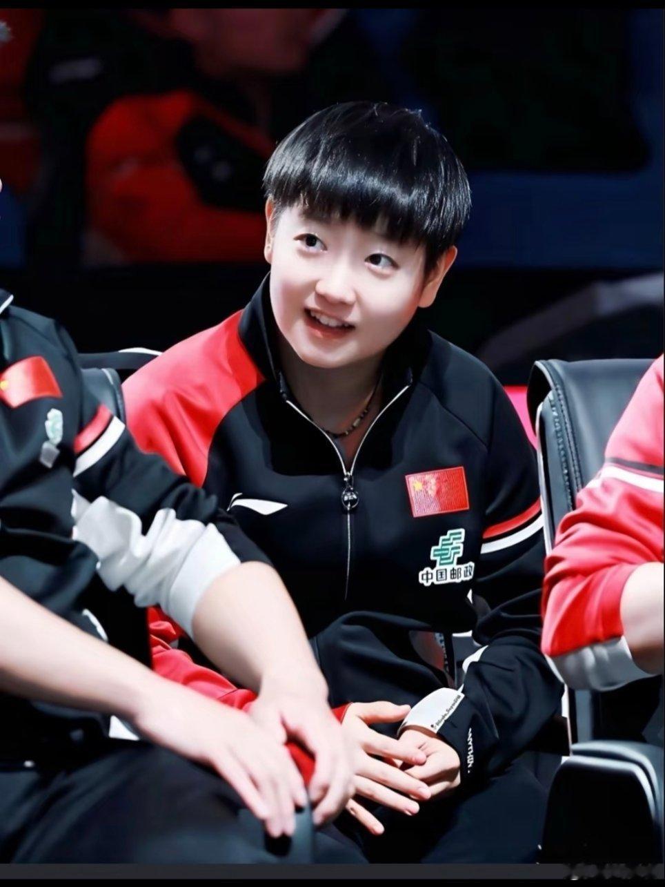 孙颖莎的大格局孙颖莎不但是大格局，也是国乒的大心脏，有她在就是稳稳的幸福。 