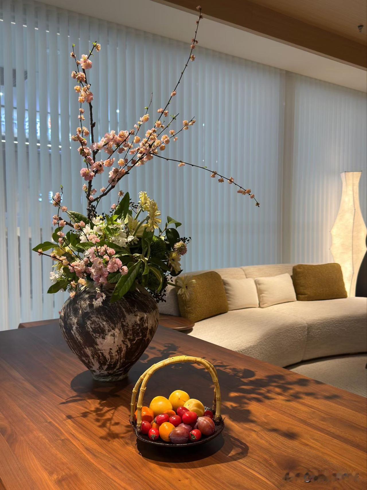 我失业十几年了，
现在彻底躺平了，
找了几个月的工作，
没有一个合我意的。

我