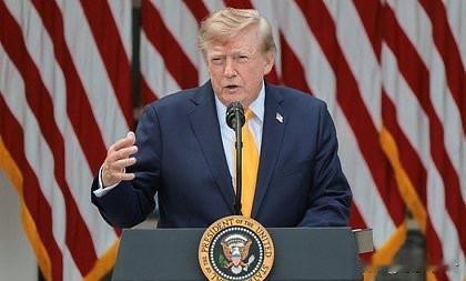 特朗普在接受英国媒体采访时表示，目前尚未考虑是否向普京发出参加G20峰会的邀请，