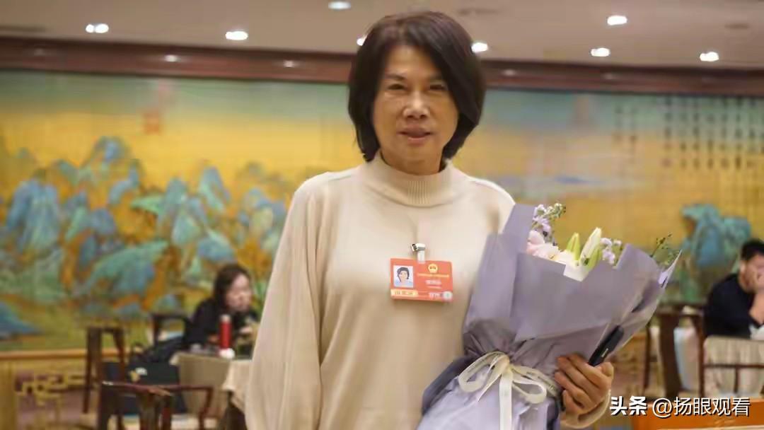 董明珠两会金句🔥年轻人别再怕AI了，被董姐这段话狠狠点醒❗️
 
董明珠原话