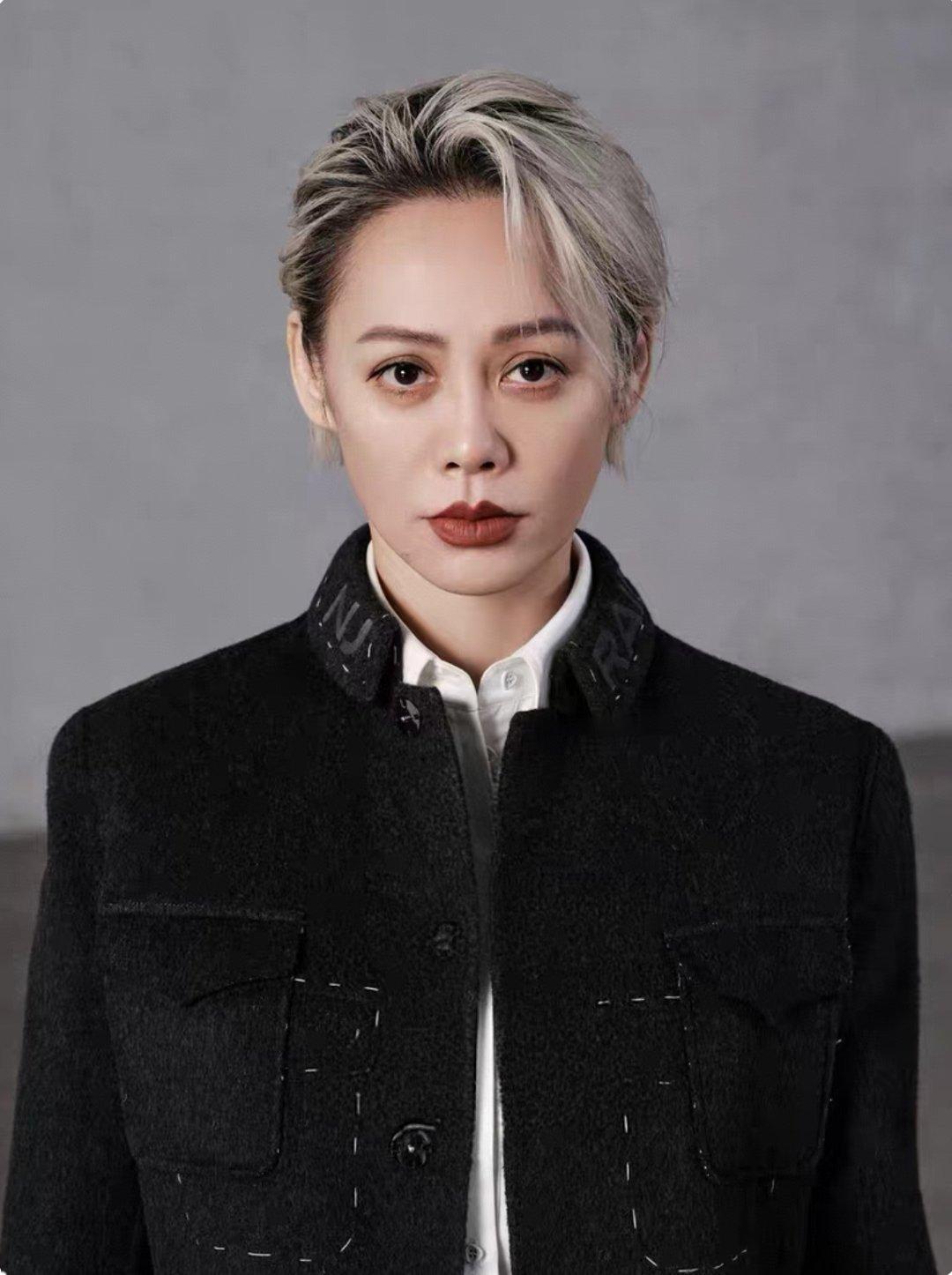 宁静的女王气质真的绝了！ ​​​