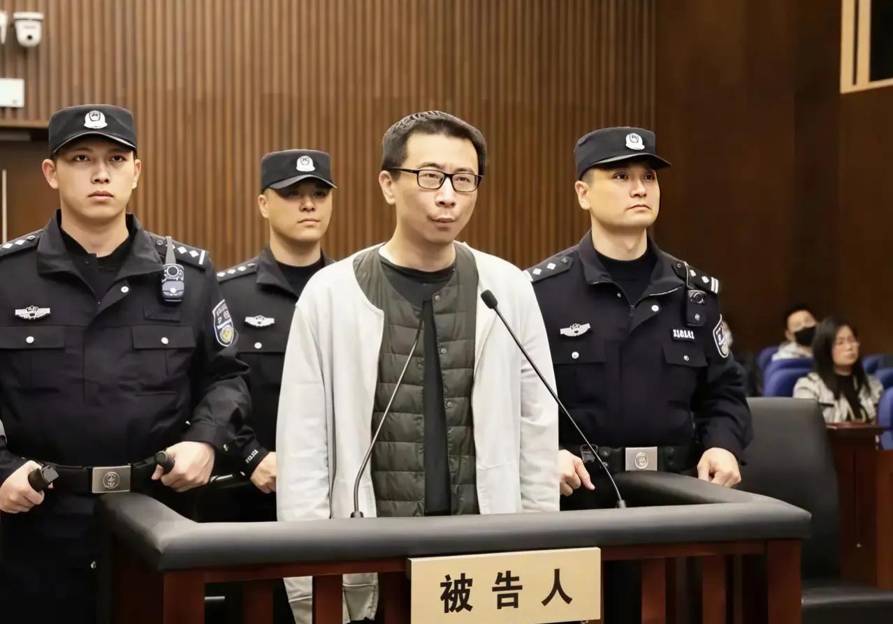 三体公司原CEO许垚被执行死刑许垚在外人看来人生履历十分亮眼，毕业后顺利入职全球