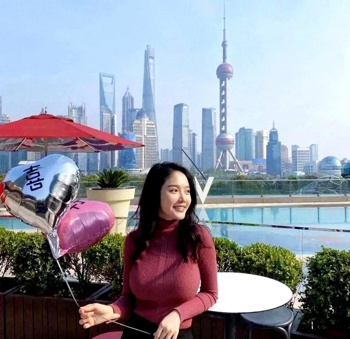 谁说黄蓉必须是瘦削少女？

2024版《铁血丹心》里，00后演员包上恩演的黄蓉，