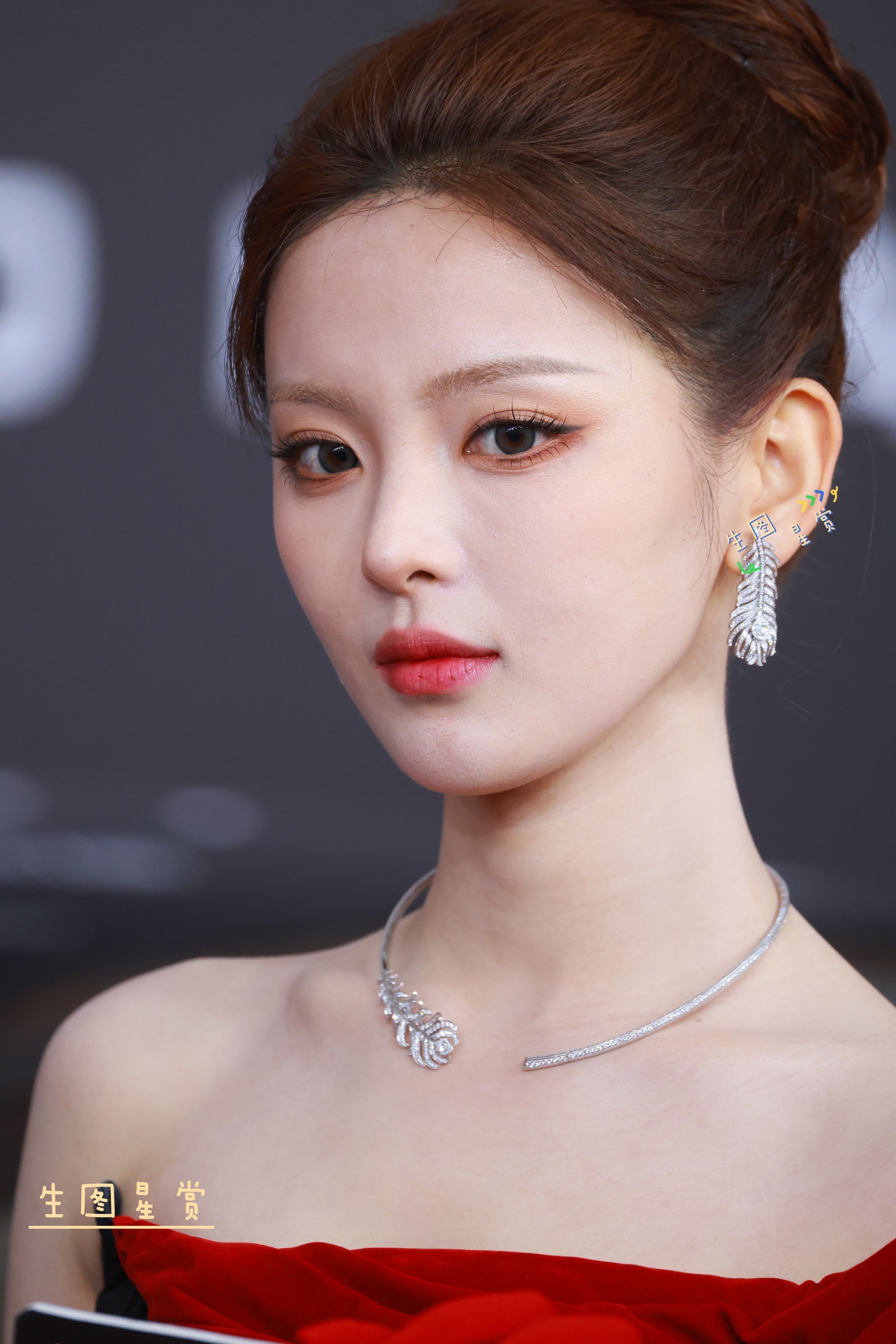 杨超越微博视界大会红毯冷绝脸美得太“超越”❤️🖤杨超越 红与黑杨超越[超话] 