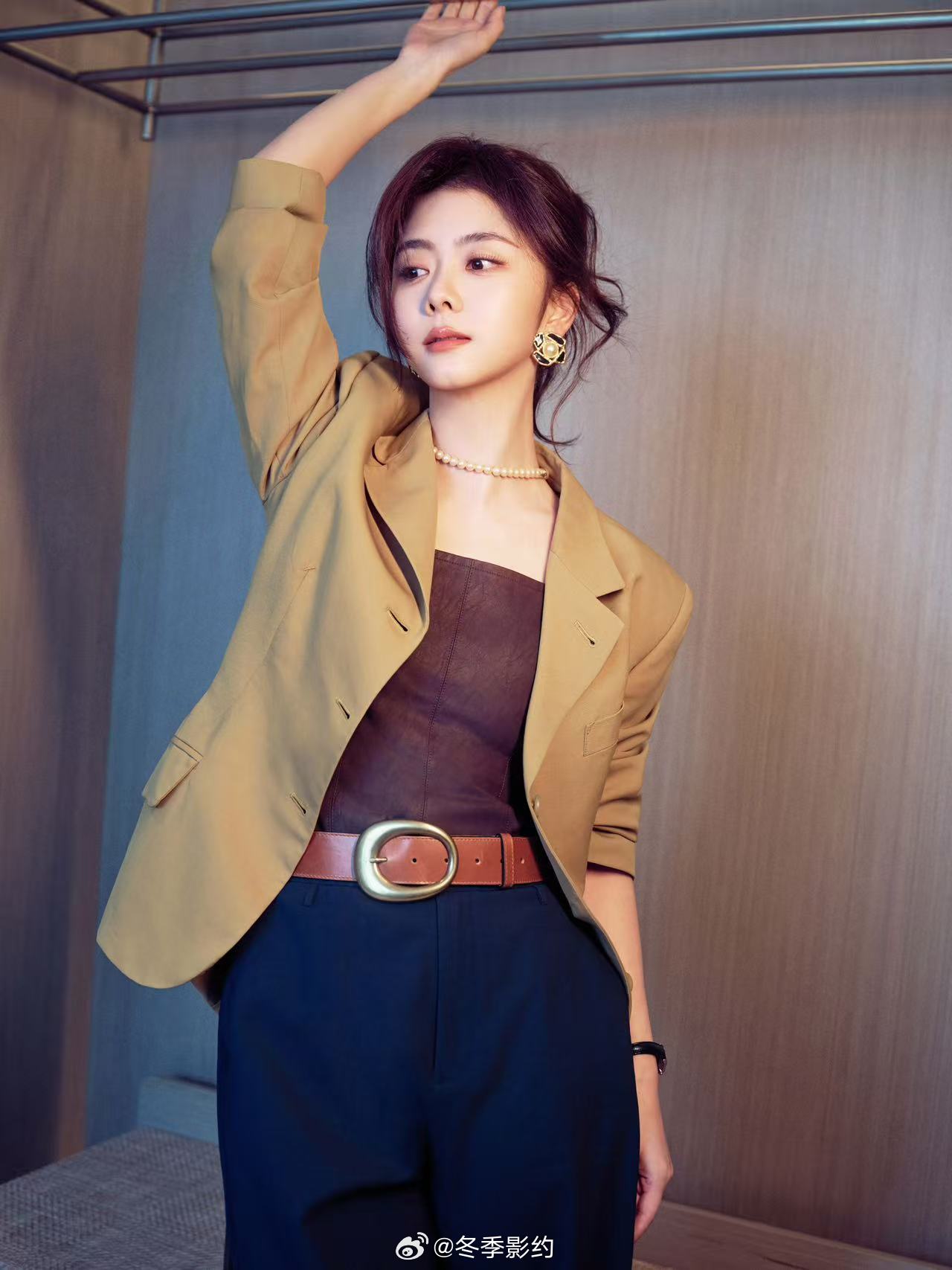 谭松韵复古live图 点开我的山与海，谭松韵演的方婉之一出来就被吸引了。揣着几十