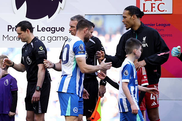 上半场xG  0.67：0.81，控球率50% 