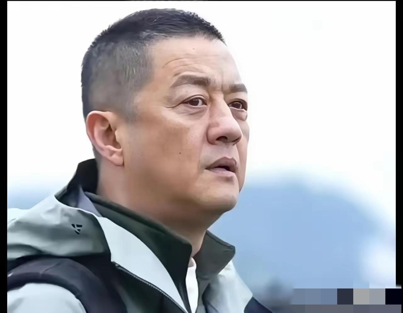 一位曾在嫣然天使医院接受手术的母子站出来发声，揭开了嫣然天使医院的现状。
   