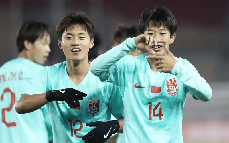 国足大整合，以U23为主轴，现有邵佳一的国家队与U17为辅，25人大名单，U23