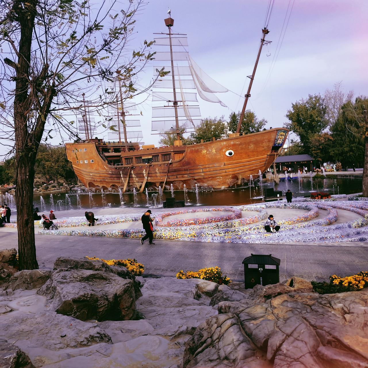 如果说身处国外，那么中国是我的家乡。如果说深处国内，请问河南是我的家乡？可是不管