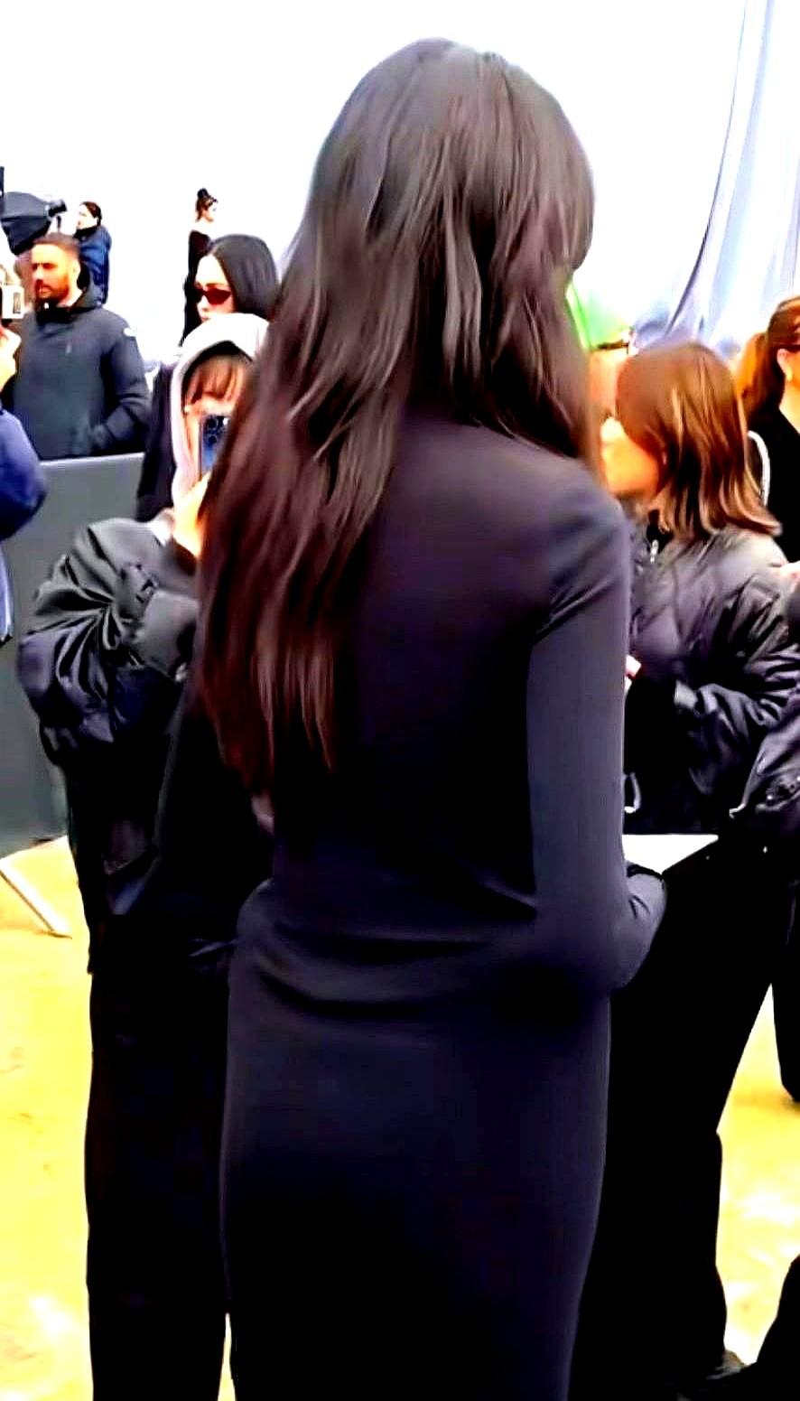 172cm，不到90斤的身材，居然被一件衣服搞成了“雪糕怪”？

说的就是孙千。