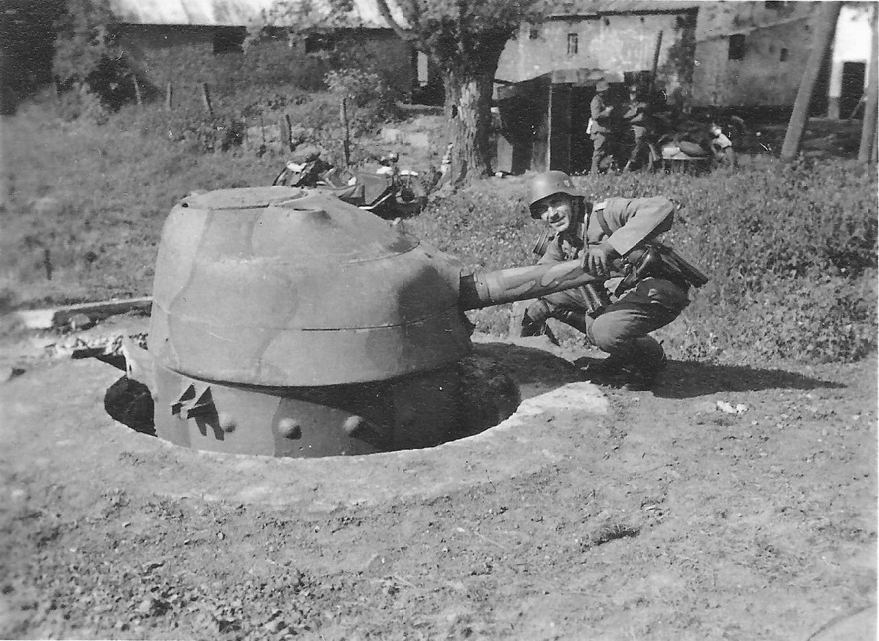 1940 年 5 月 20 日，法国，马奇诺防线，维厄孔代（Vieux-Cond