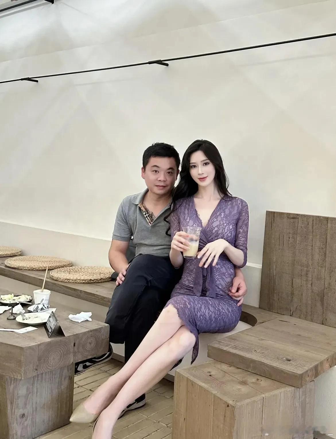 能抱得这么美的女生，这哥们儿没点真本事，你信吗？ 