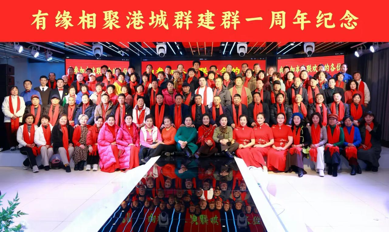 关系：

关系，就是这么现实，
你风光时，谁都会把你捧着，
你摔倒时，谁都会把你