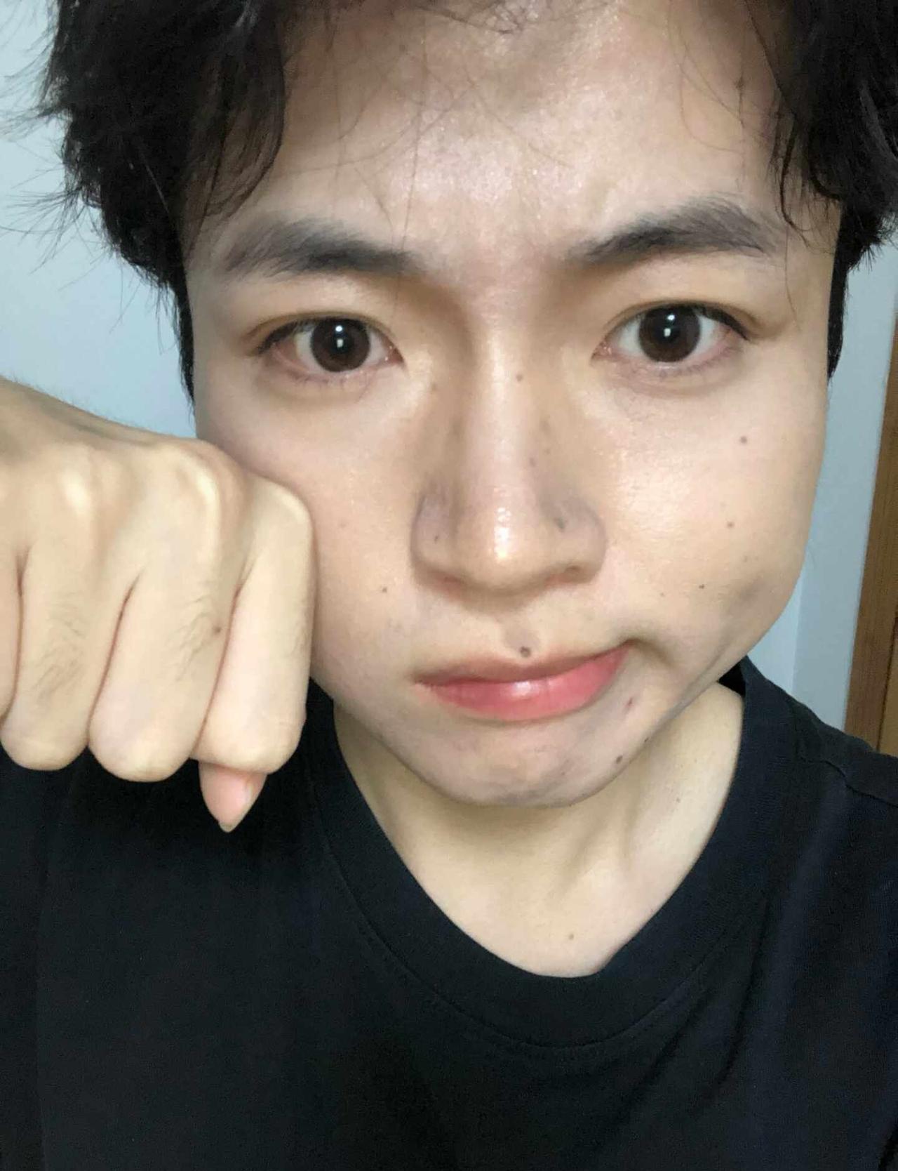 iPhone8神之前置闪光灯
拍出来特别特别美啊
好喜欢这个质感
男生拍照 男生