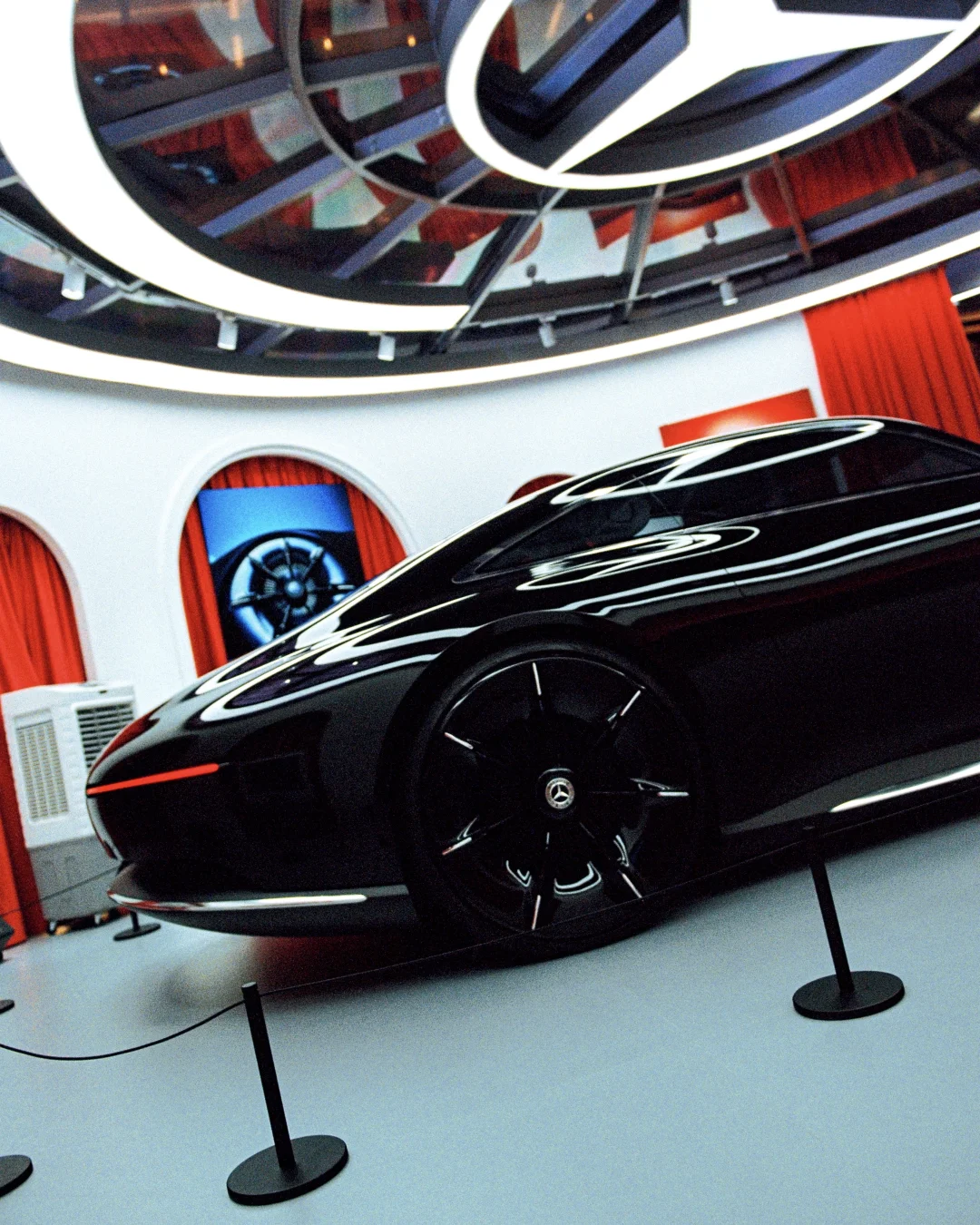 Vision Iconic 奔驰你别藏着掖着