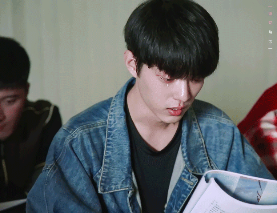 肖战的女主运和奖运让我有种悬梁zj的绝望感明明美得惊为天人旁边站着……明明演技炉