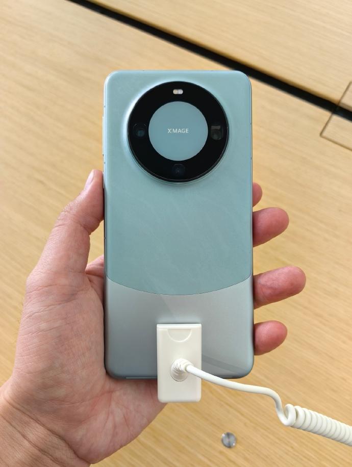 华为Mate60 Pro处理器应该就是麒麟，同时大概介于4g+～5g水平，5G不