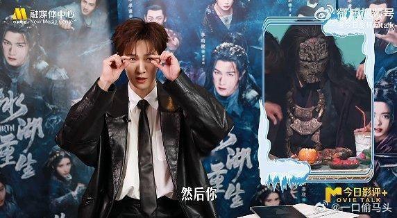 李昀锐回应野人喝水原来不是搞笑是真渴啊！面具焊在脸上，只能凭感觉找嘴喝水，气场全