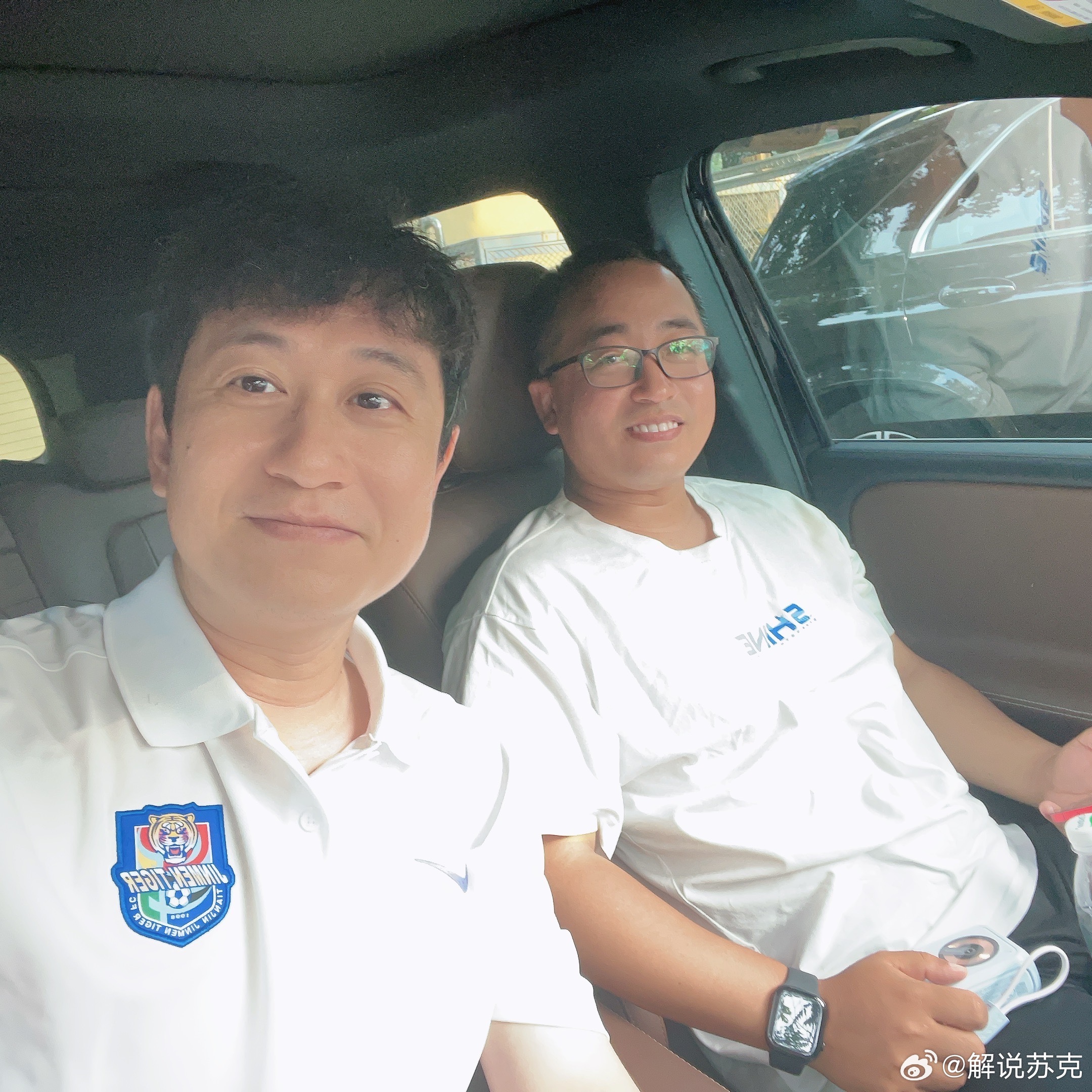 5点之前停好车，稳稳当当的特种兵大师到位。