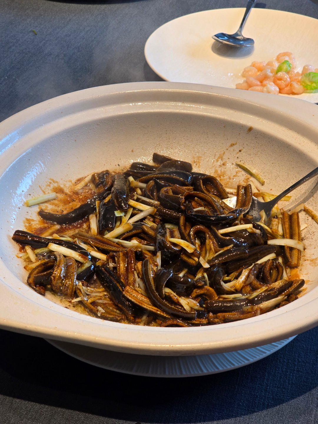 吃长鱼了 