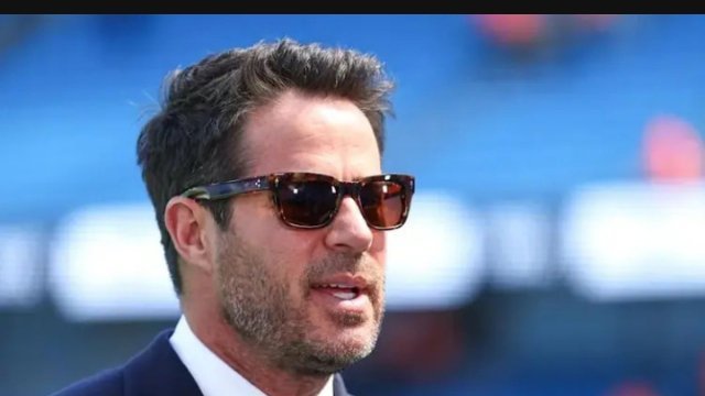 他指出：“我不喜欢热刺的阵容选择。显得有些过于放松。我本以为他们从上赛季富勒姆的