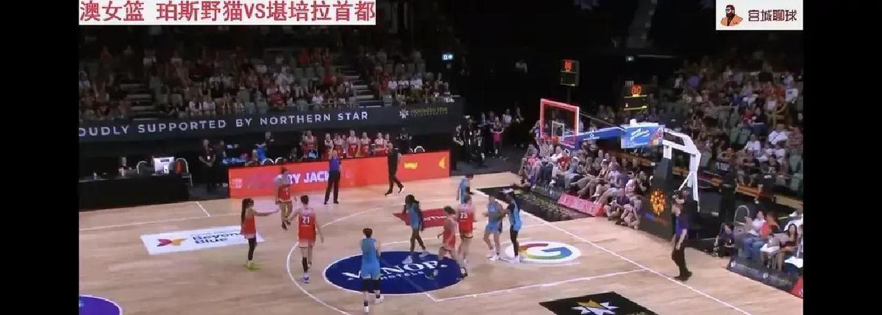 嘘声，第一次在巴克莱中心响起，竟是送给主队瘫坐在篮下的韩旭。
 
她刚被换下，扶