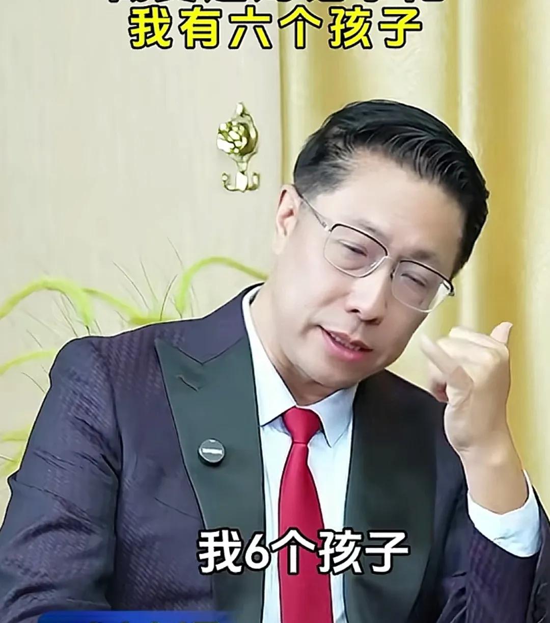 1.疯狂英语的创始人李阳说:“我父亲原来是央视的副台长，母亲是央视的总工程师，我