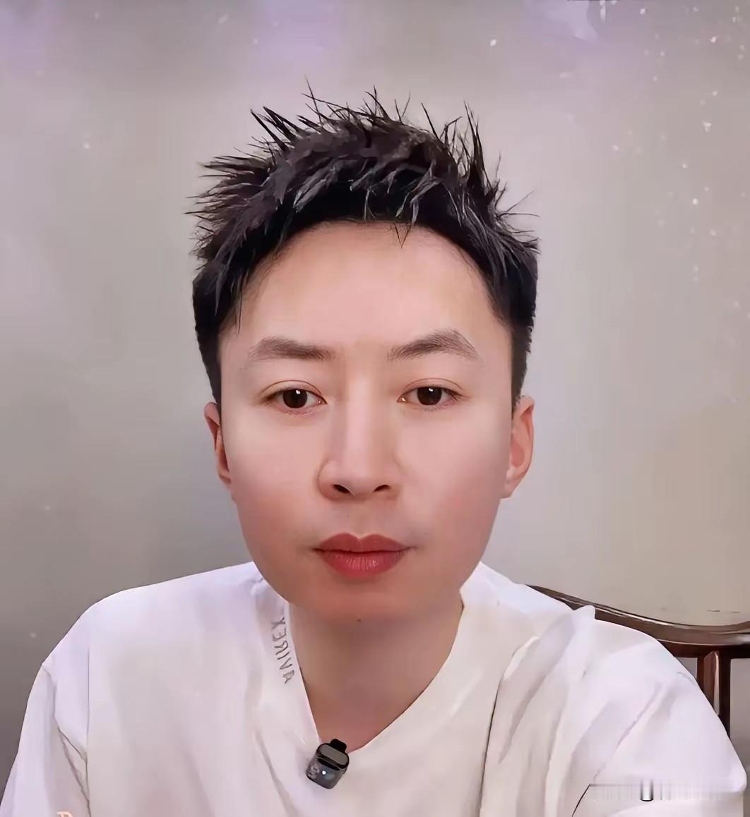 方博输给印度小哥，立马直播吐槽！
结果他的损友球迷更扎心！

方博说:
这种比赛