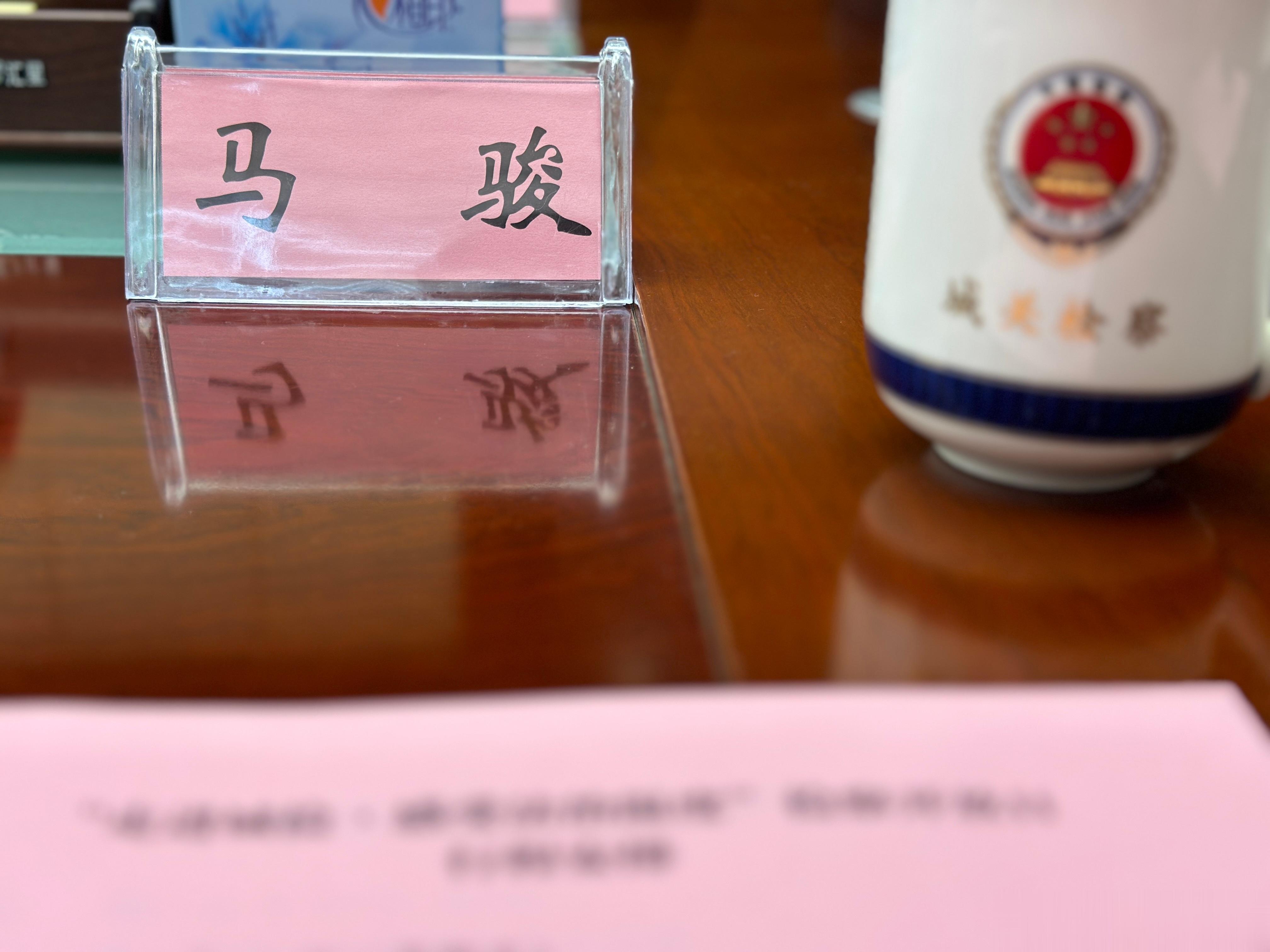 人类被赋予了一种工作，那就是精神的成长。好梦~~~ ​​​