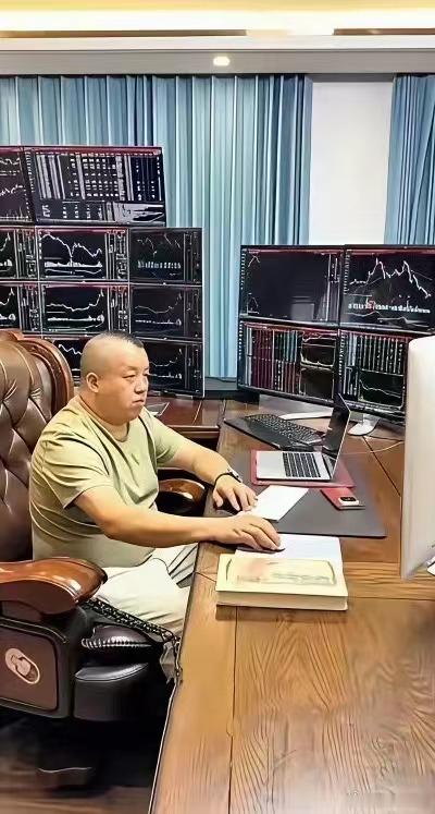 请问这种阵仗在A股市场属于什么户？ 