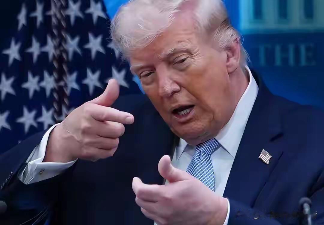 特朗普那条扛地球的视频，评论区翻了车了。美国人就问他，是不是觉得地球离了他就不转
