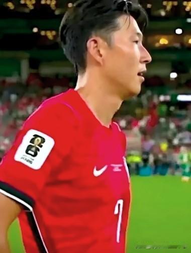 世界杯最新战况:
A组，墨西哥三战全胜昂首晋级，韩国不敌南非排名小组第三能否晋级