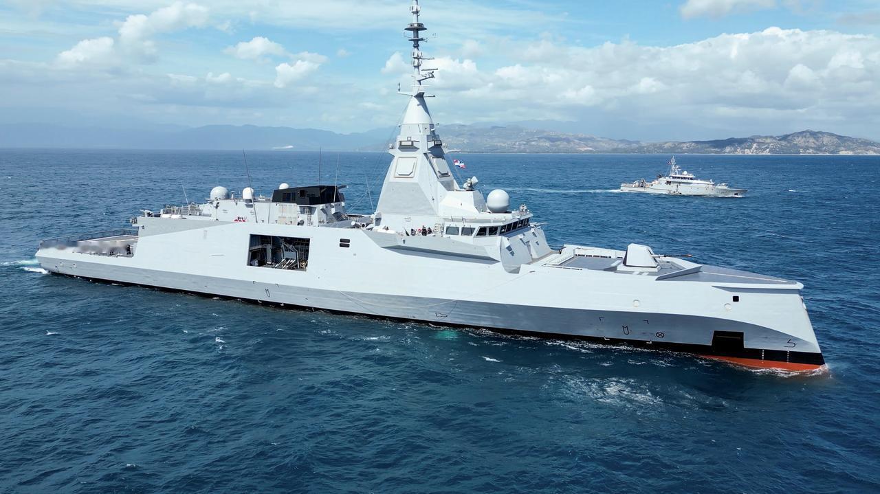 今日舰名：法国🇫🇷海军D660罗纳克海军上将号护卫舰，舷号D660， ​​​