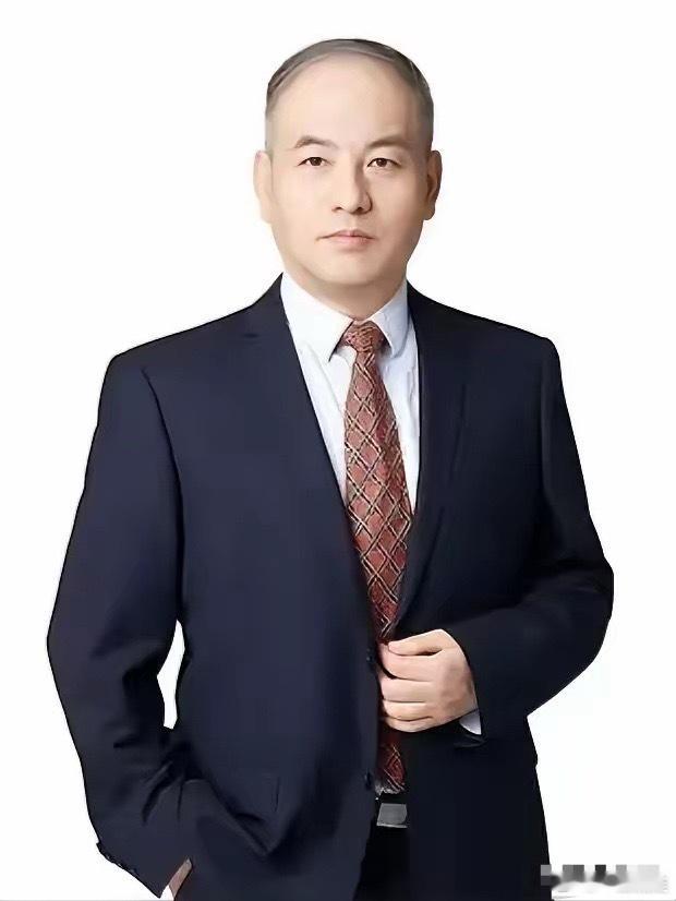 恕我直言，黎孟龙这件事，我实在看不下去了。不是因为他学历高，也不是因为他能力强，