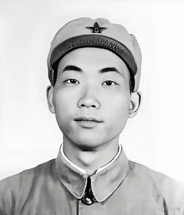 他是上甘岭战役中最强单兵，一个人坚守两处阵地，坚持了整整一天，同时击毙了280余