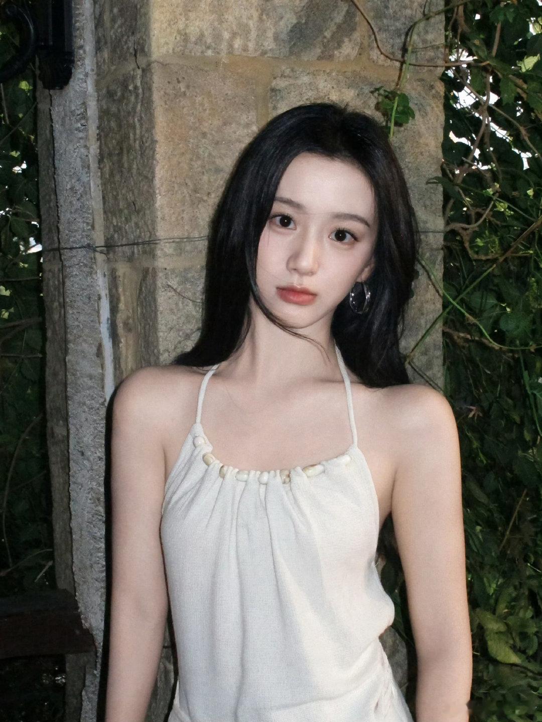 炽夏今日开播炽夏开播年少错过十年重逢，藏在时光里的爱意今天终于完整呈现 