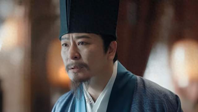 《花开锦绣》：傅五爷火海收尸，守坟七年的伪孝爹，连亲闺女都坑
