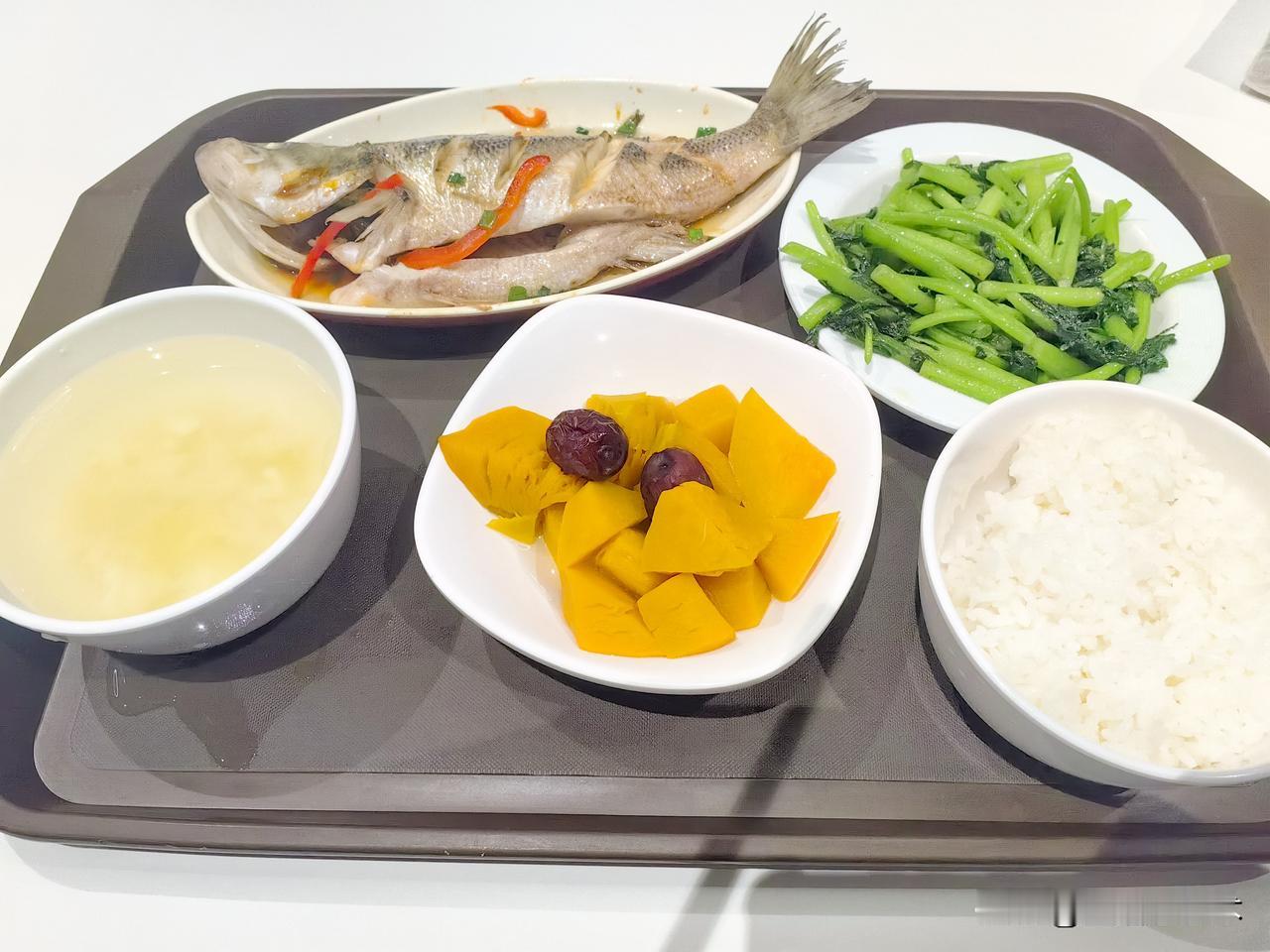 享的是毛爷爷建立新中国的福
12月26日是毛泽东主席诞辰纪念日