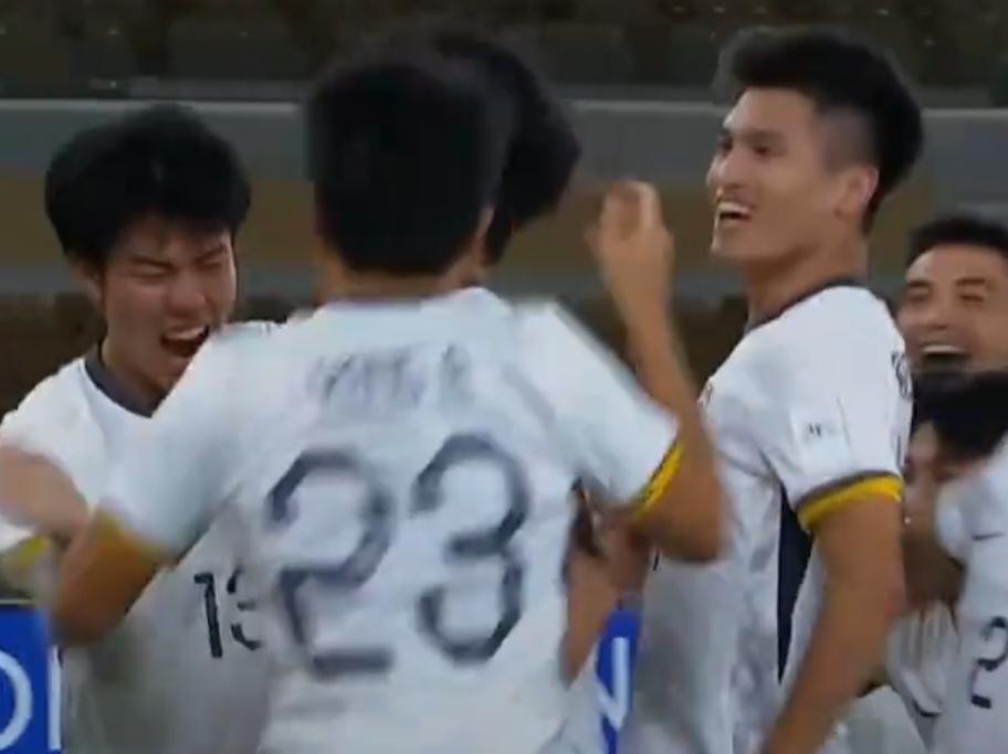 新年伊始，U23国足3-0完胜越南！这场胜利不仅终结了国字号球队22年无缘洲际决